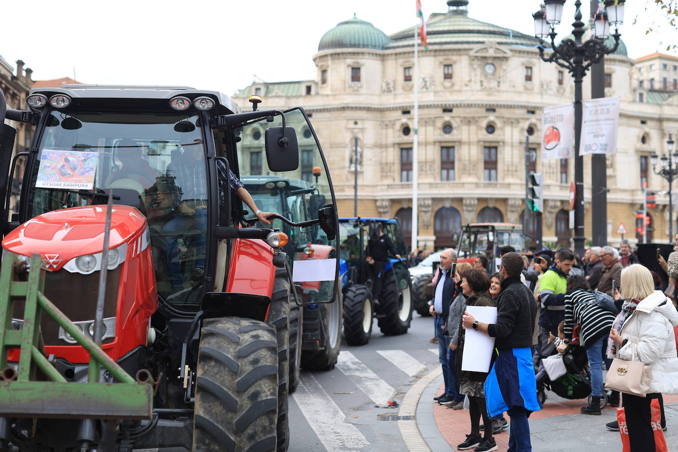 Bilbao recibe a la &#039;tractorada&#039;