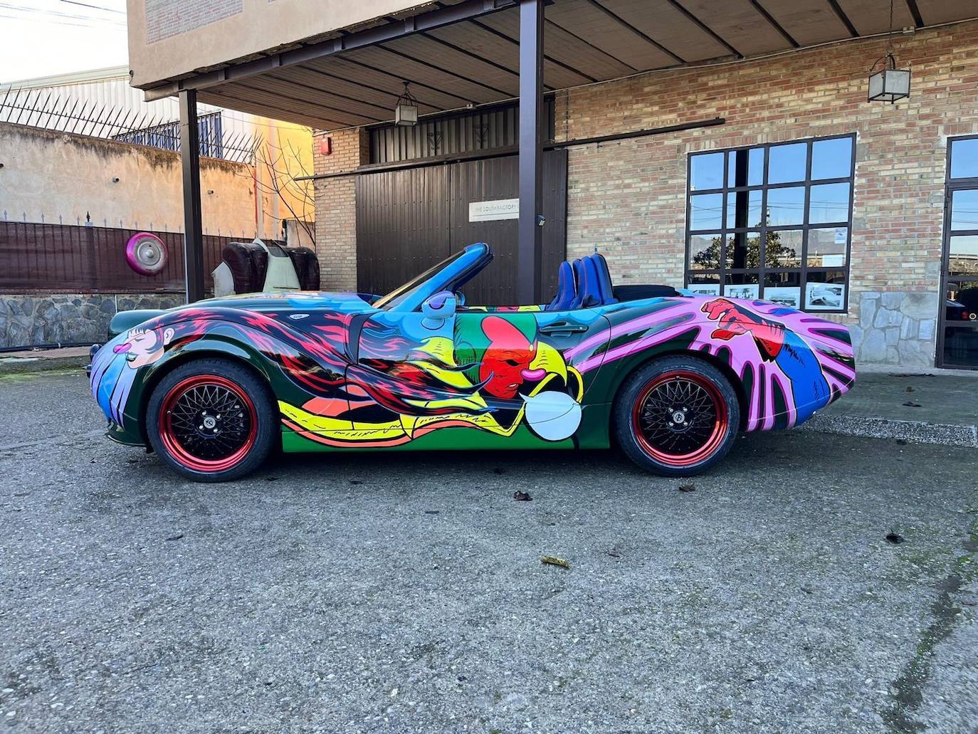 Un creador bilbaíno impulsa el primer &#039;coche-mural&#039; del mundo