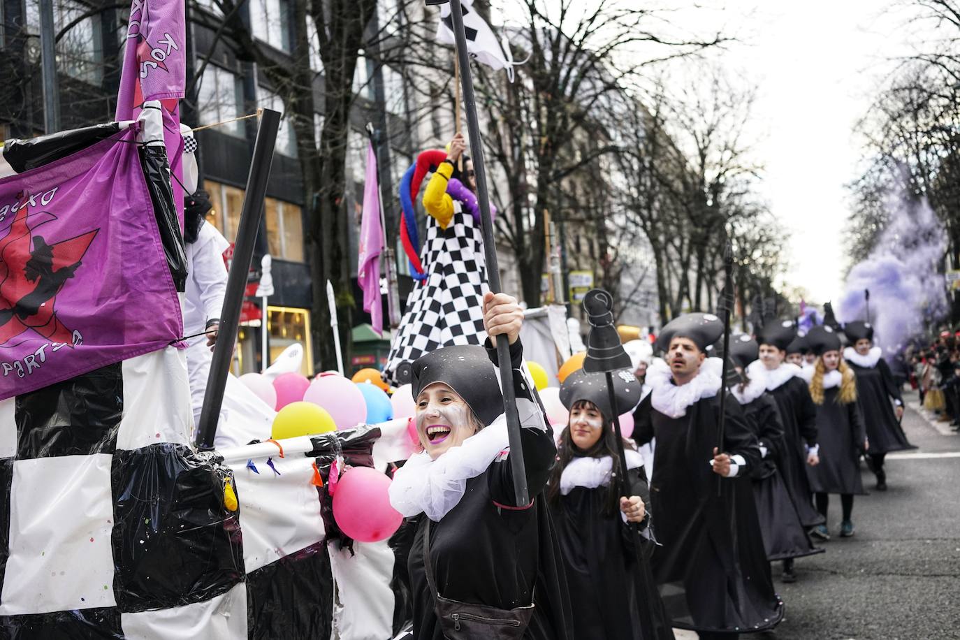 La irreverencia y diversión del Carnaval toman Bilbao