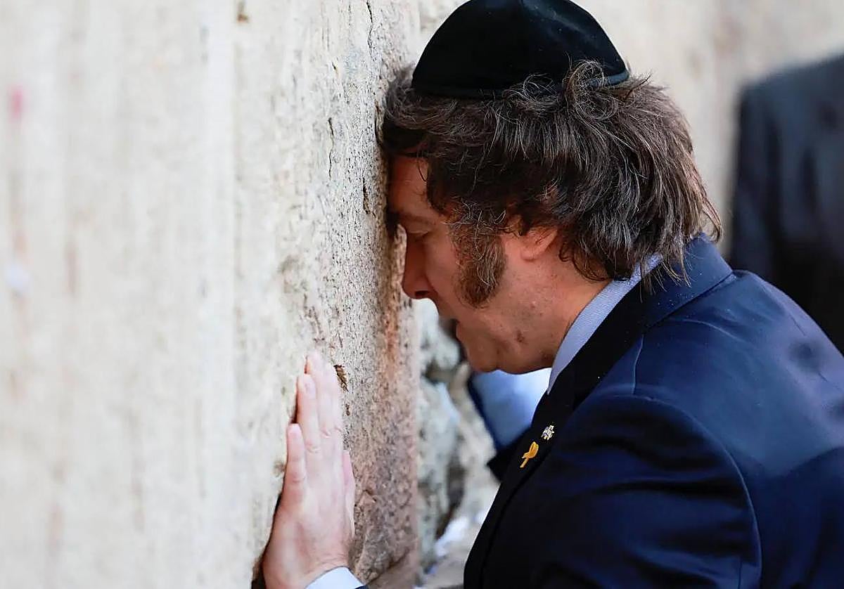 Javier Milei, en el Muro de las Lamentaciones.