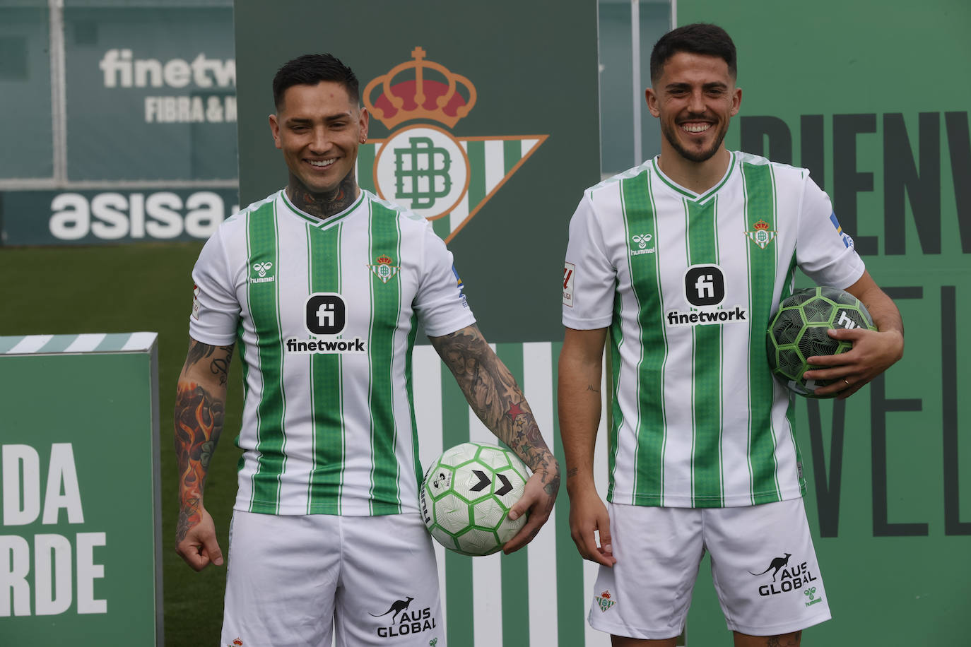 Chimy Ávila y Fornals, en su presentación con el Betis