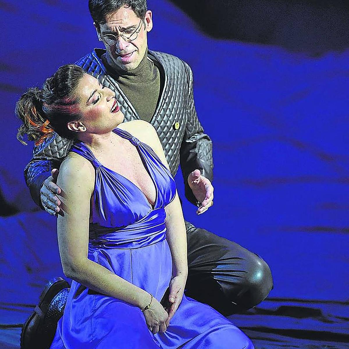 La soprano Sabina Puértolas, junto al tenor Ismael Jordi, en un ensayo de 'Rigoletto'.