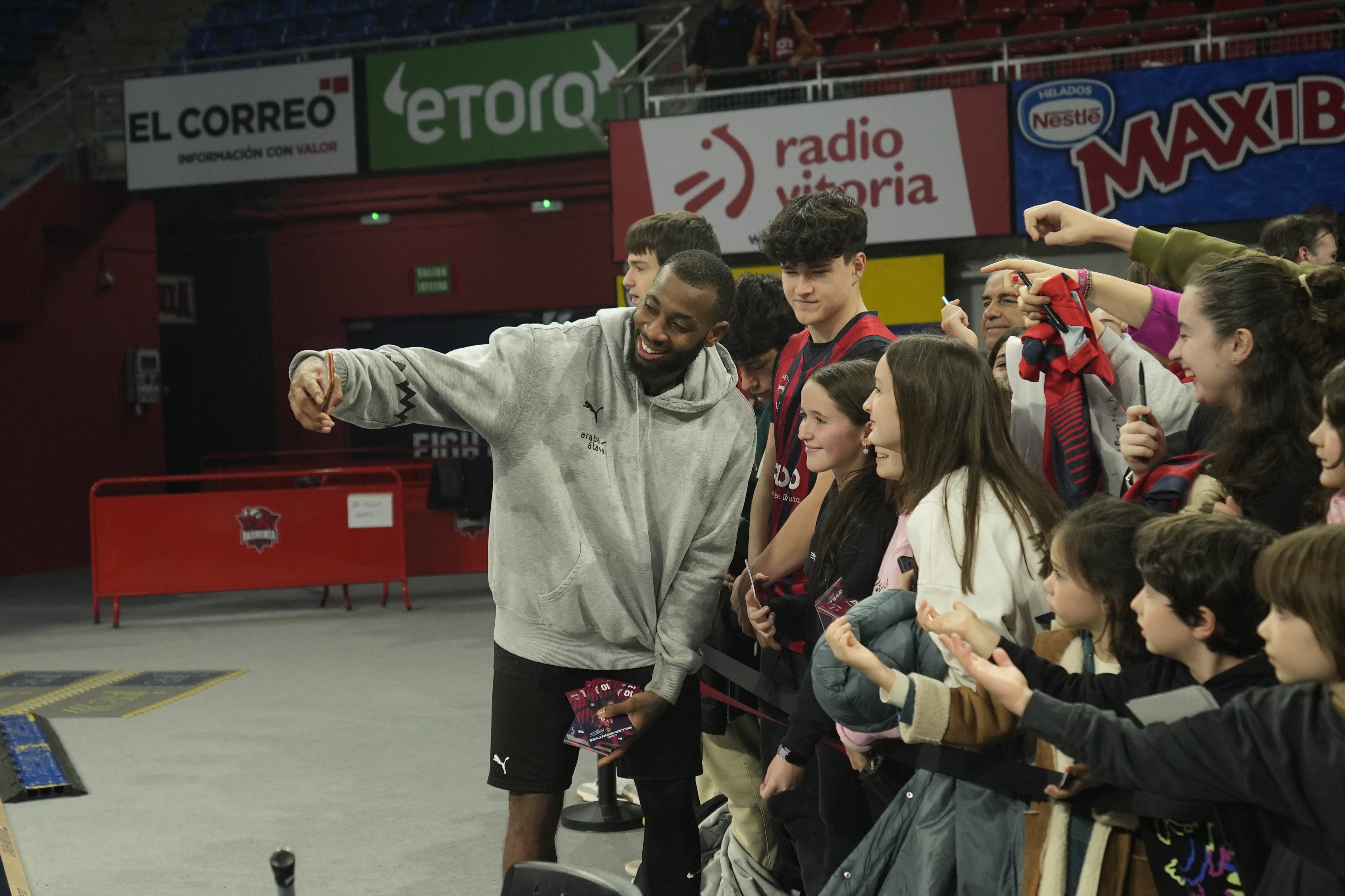 El Baskonia abre sus puertas de par en par