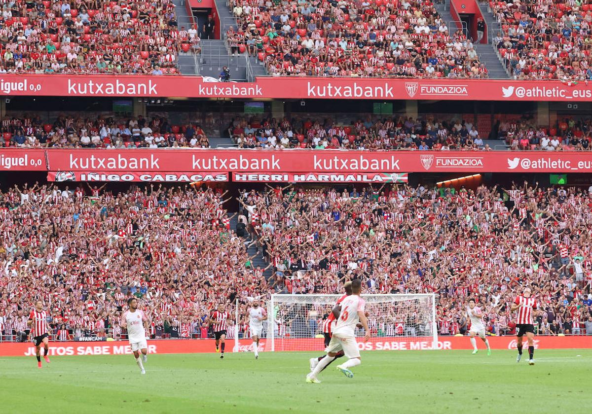 El Athletic amenaza con expulsar a los 'Gazte Abonoa' que canten «arriba, arriba con la goma 2»