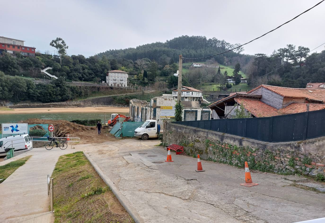 La demolición de la casa de los Mendieta dará paso a un edificio de servicios para Isuntza.