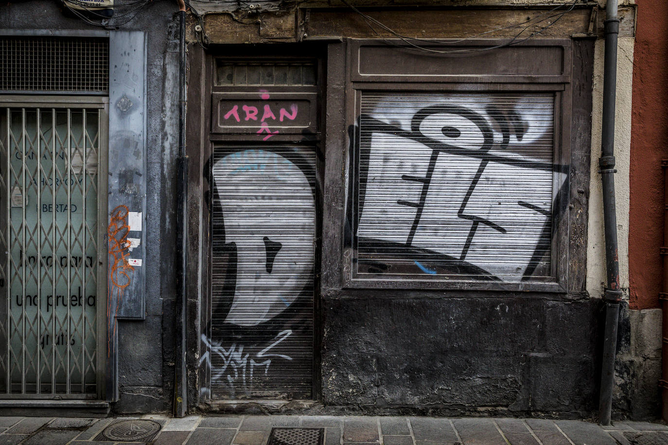 Grafitis en el Casco Viejo de Vitoria