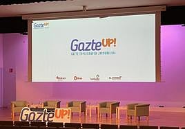 Sigue en directo la jornada de empleo y juventud Gazte up!