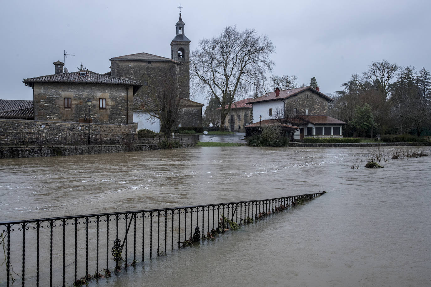 Las imágenes de las inundaciones en Vitoria y Álava