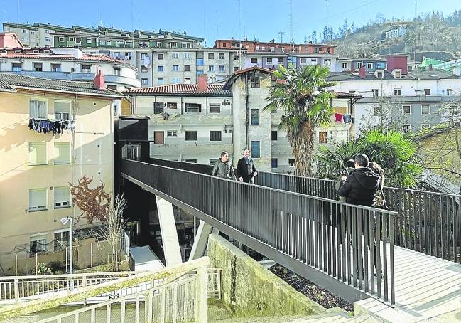 El ascensor de Ubitxa-San Cristóbal mejora la accesibilidad.