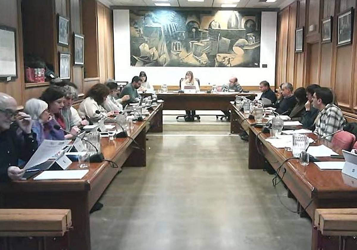 Los cuatro grupos de la Corporación municipal han aprobado por unanimidad el plan de igualdad interno.
