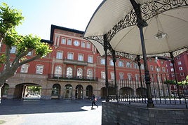 Vista del Ayuntamiento de Erandio.