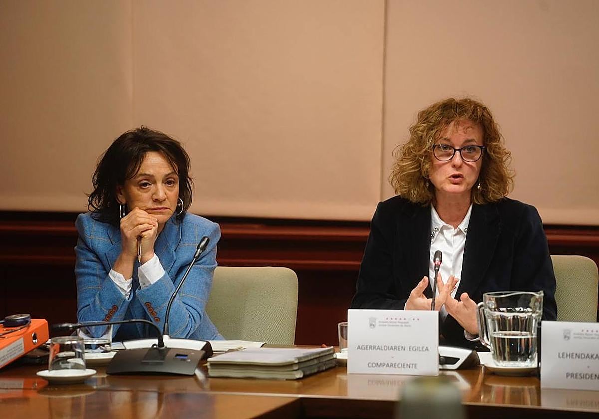 La directora de Función Pública de la Diputación junto a la 'número dos' del Gobierno foral, Cristina González.