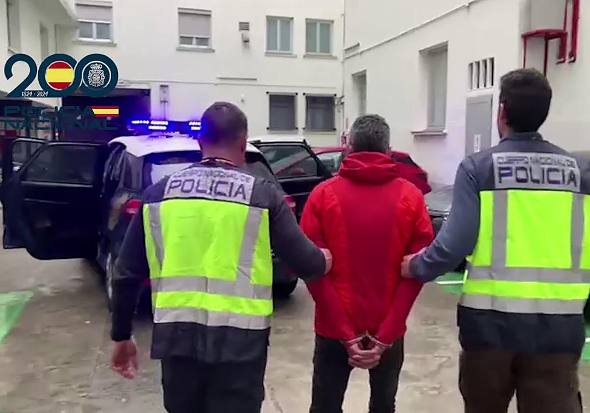 Cuatro detenidos por explotación sexual y trata de blancas en un club de citas de Bilbao