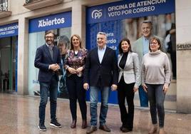 Iñaki Oyarzabal, Ainhoa Domaica, Javier de Andrés, Laura Garrido y Ana Salazar.