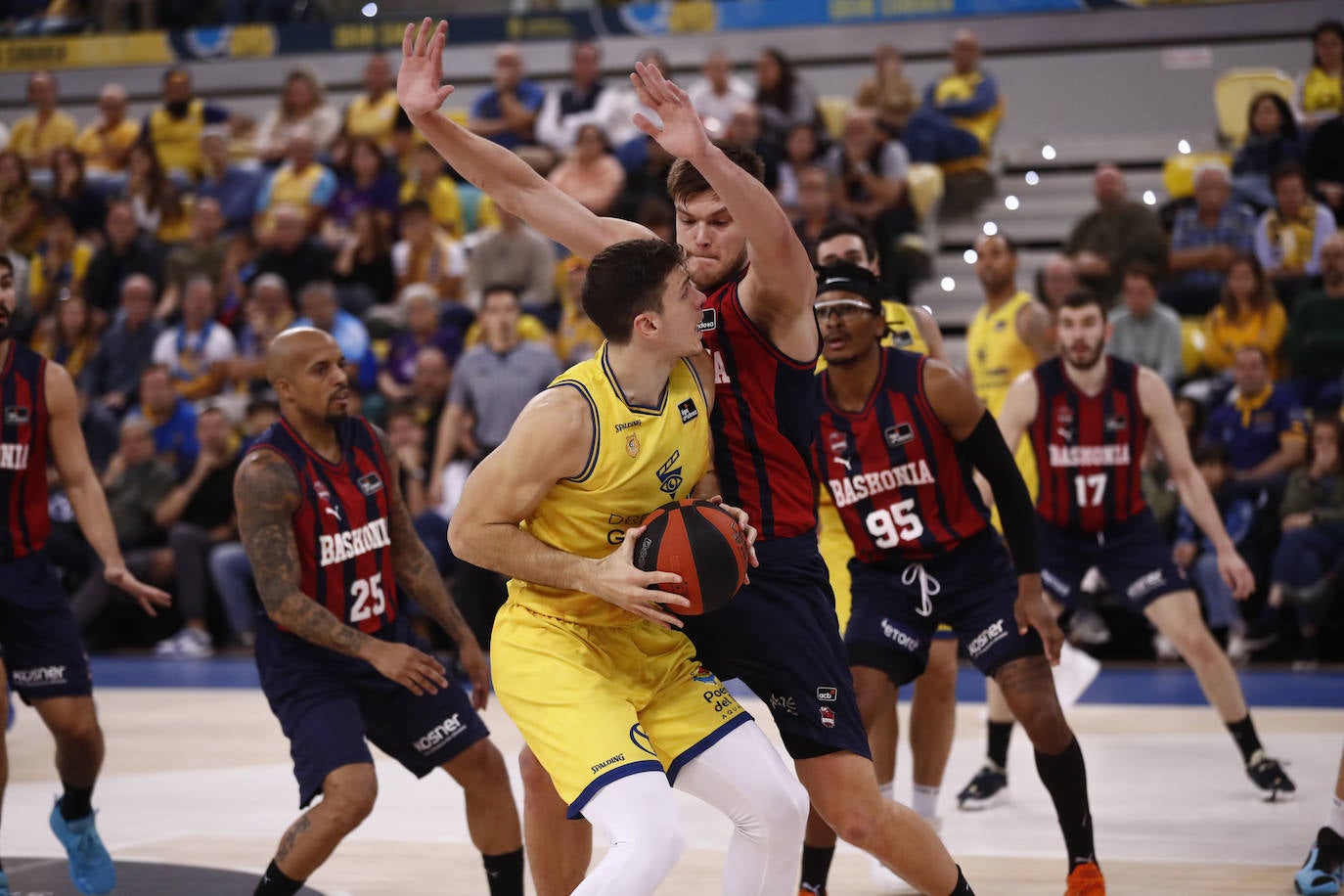 Las mejores imágenes del Gran Canaria - Baskonia