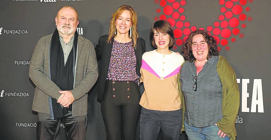 Jesús Zubiaga, Arantxa Ibáñez de Opacua, Estíbaliz Urresola y Arantxa Echevarría.