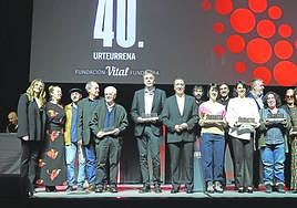 Foto de familia de todos los galardonados en esta 40 edición de Zinemastea.