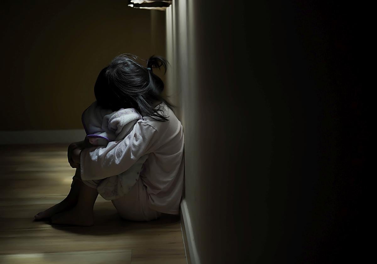 Los menores quedan en la mayoría de casos en una posición de desprotección ante el agresor de su madre.