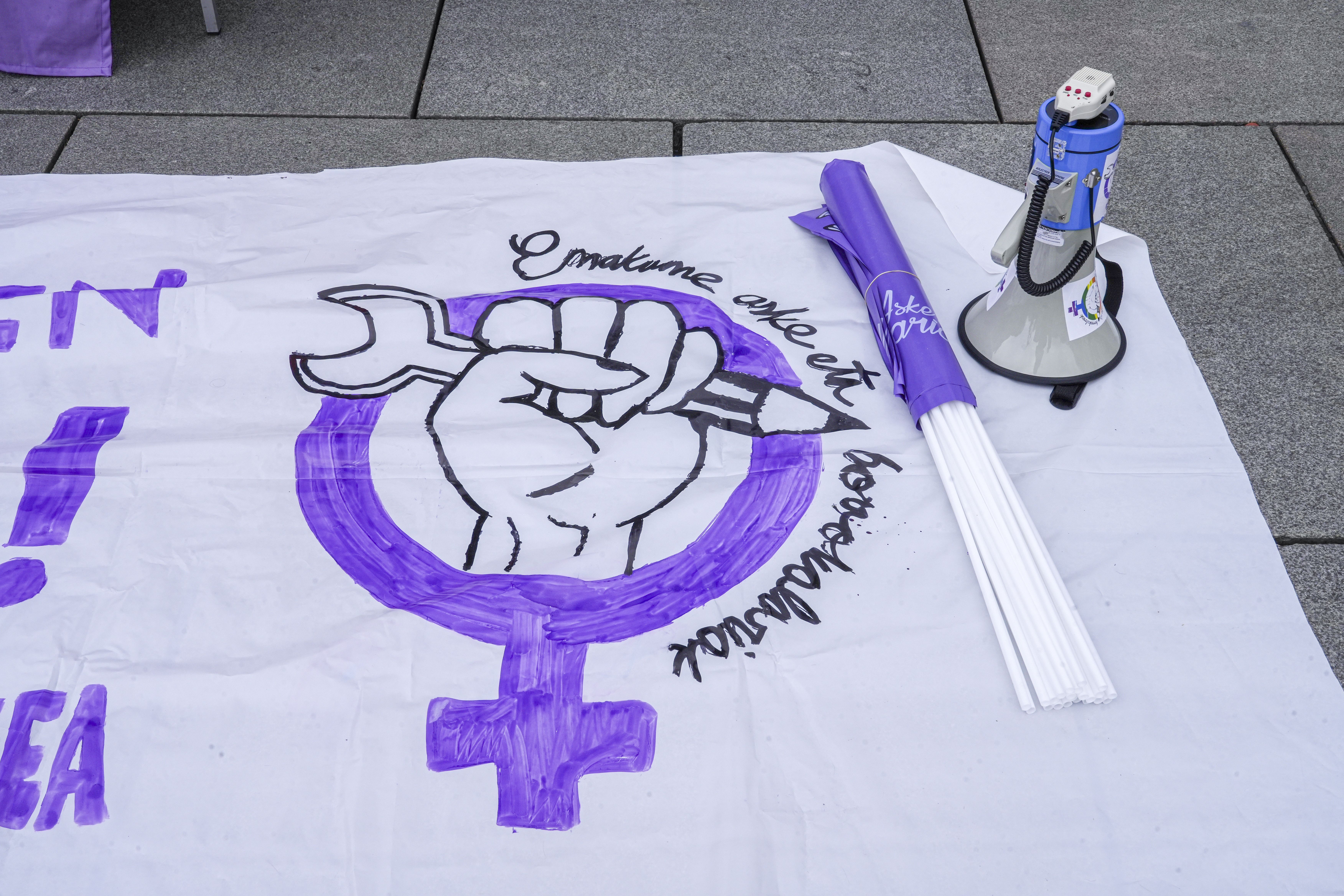 Las imágenes de las protestas de la mañana del 8M