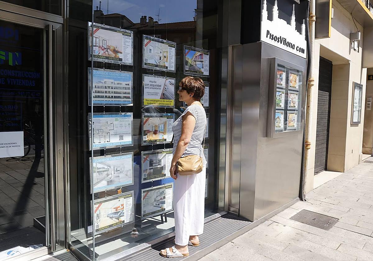 Vitoria pedirá limitar el precio de los alquileres pese al recurso judicial del Gobierno vasco