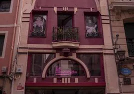 Así es la taberna con tienda de ropa en Bilbao que es un centro cultural feminista
