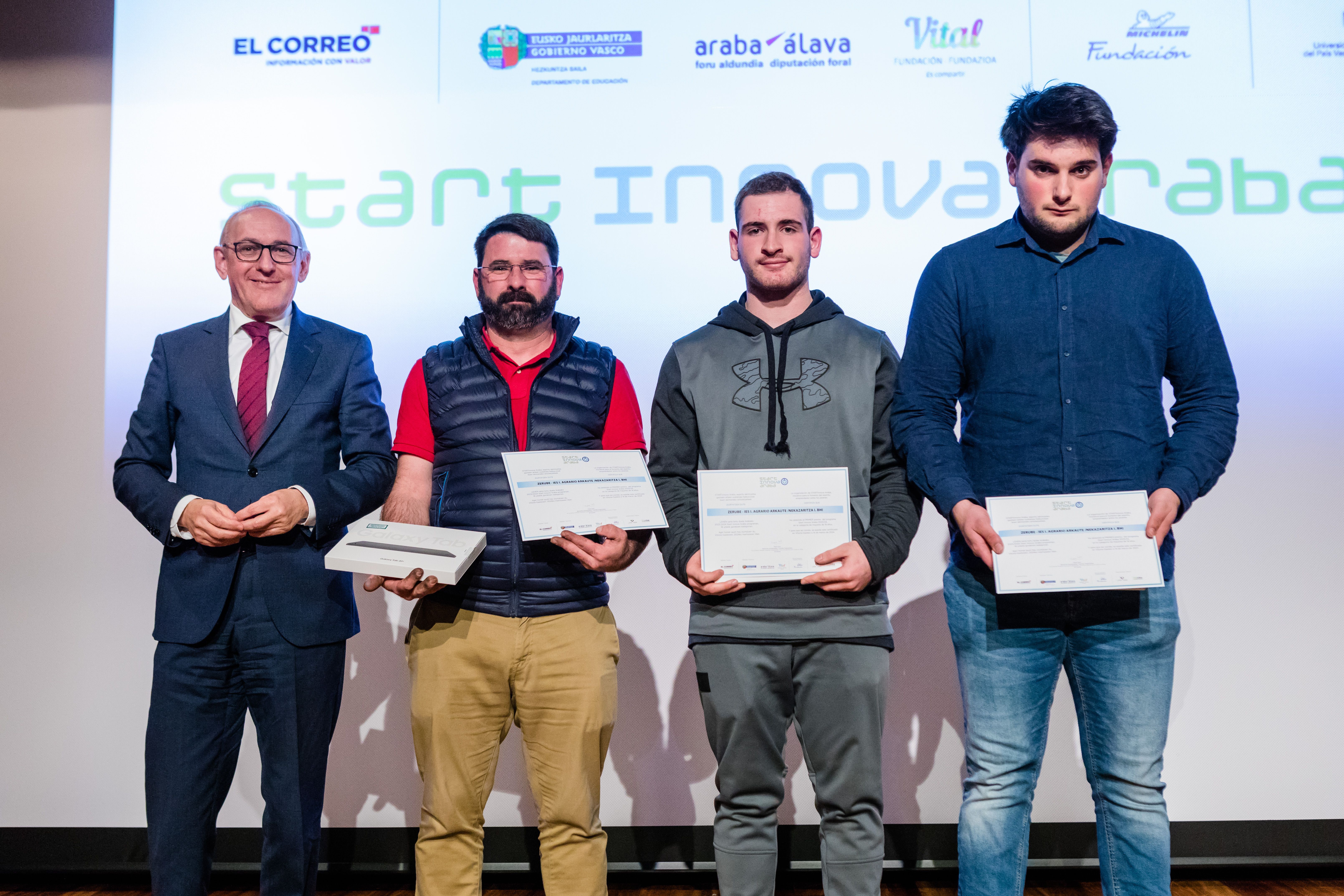 La entrega de premios de STARTInnova Araba, en imágenes