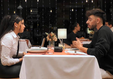 Un soltero de 'First Dates' alucina con su cita por no saber situar Girona, pero pregunta si Castellón está en Andalucía