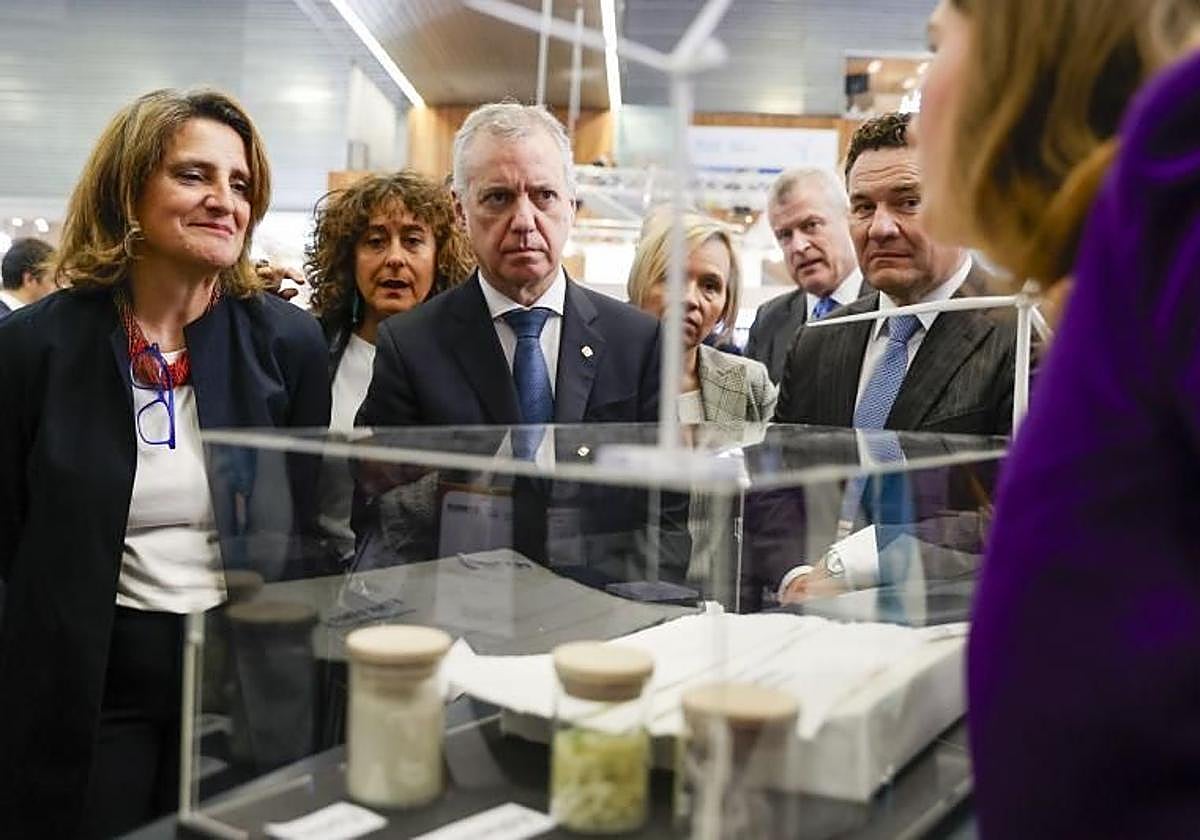 Ribera mantiene en Bilbao la presión sobre Repsol y pide acelerar la transición energética «sin tomarse un recreo»