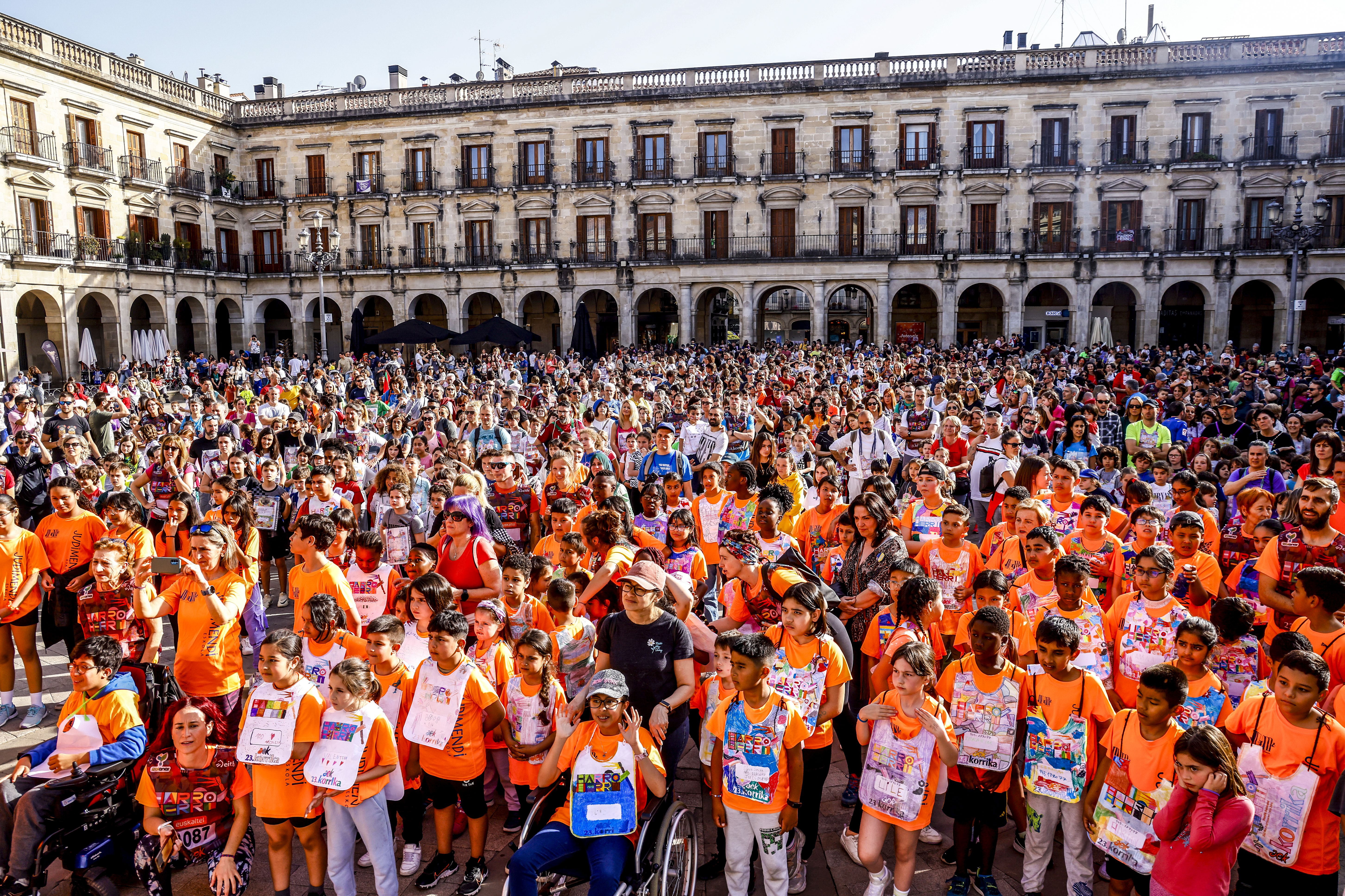 Las imágenes de la Korrika txiki en Vitoria