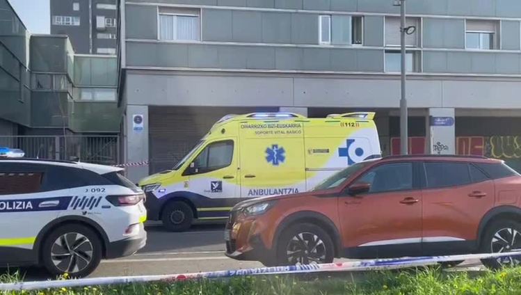 Investigan la caída de un bebé de 20 meses desde un quinto piso en Vitoria