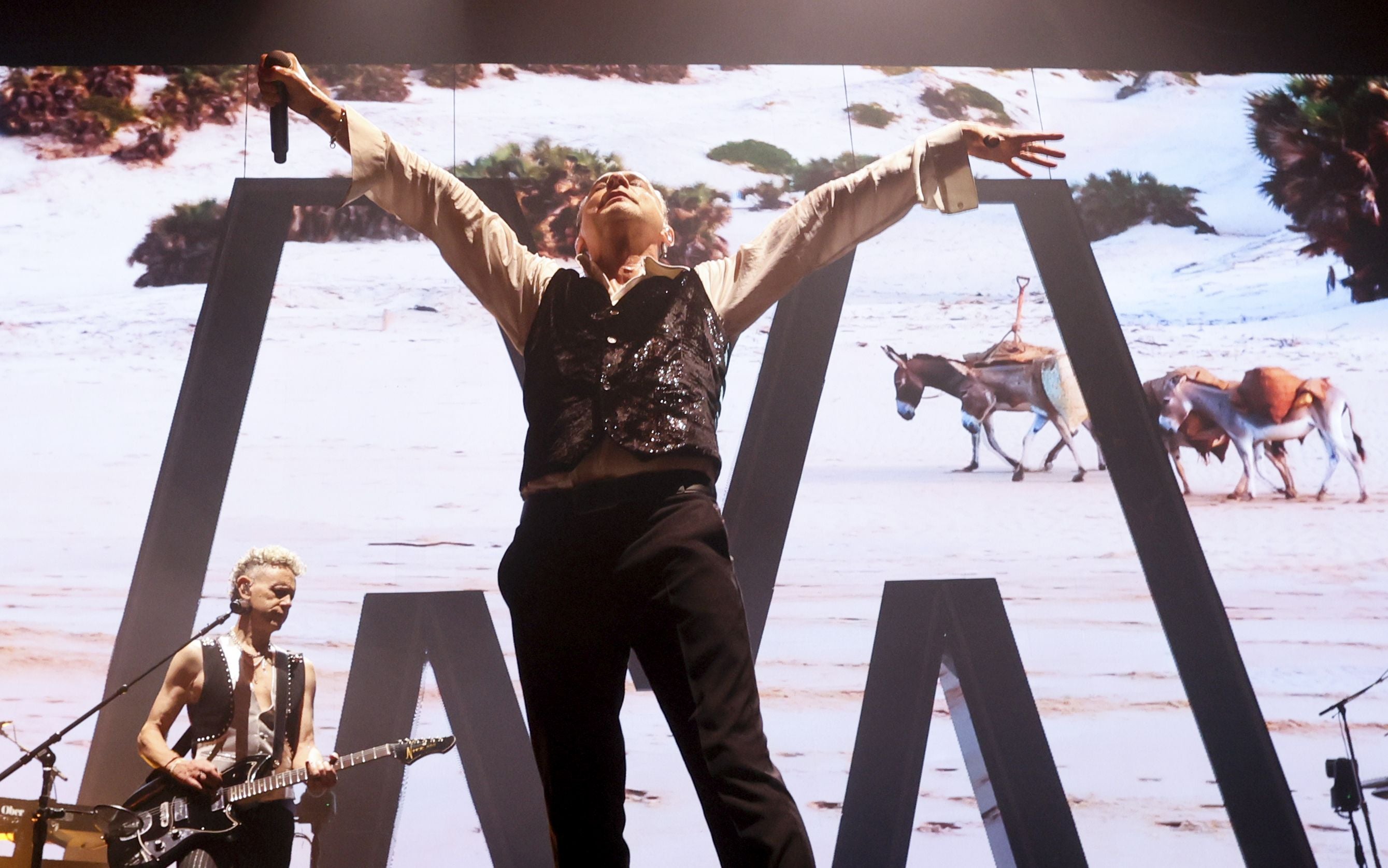 Depeche Mode llena el BEC