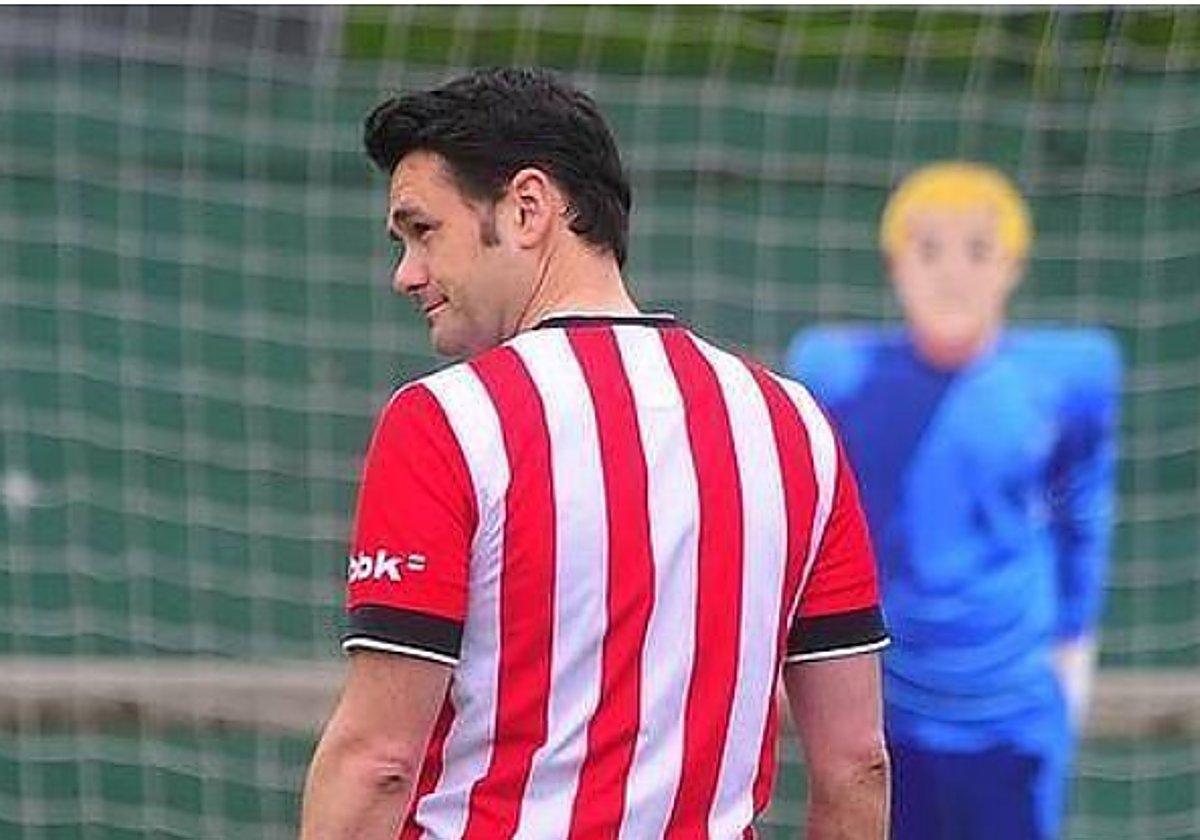 Iñaki López: «¿Un club privado puede cobrar por recorrer la ría y el Puerto se desentiende? Nos faltan explicaciones»