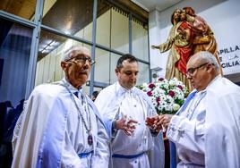 En imágenes: La lluvia obliga a suspender en Vitoria la Procesión del Silencio