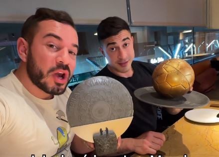 Paga 450 euros por cenar en el restaurante de Messi y le da un cabezazo al postre