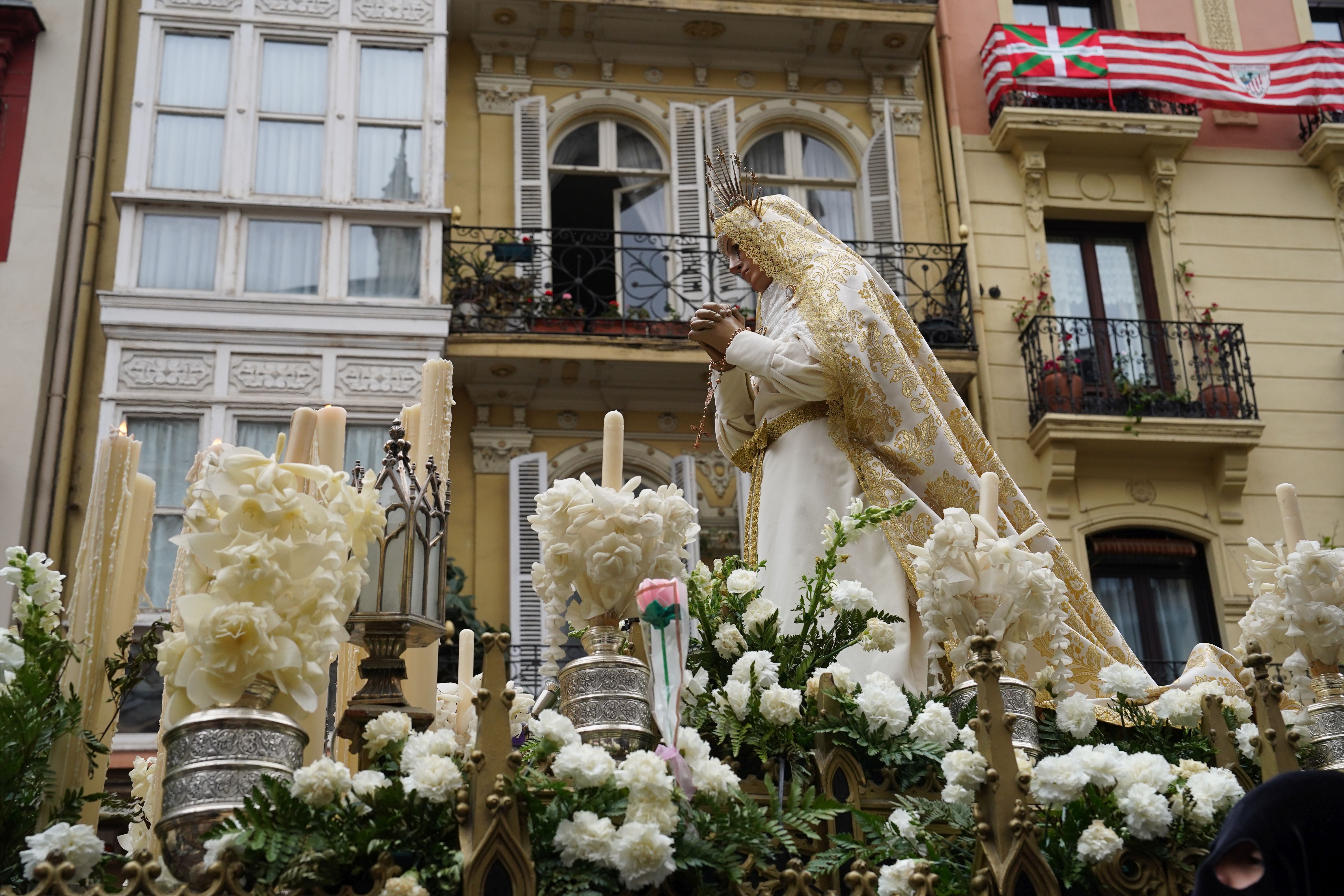 La Procesión de la Luz y la Resurreción despide la Semana Santa
