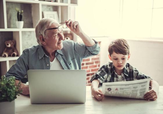 Cómo advertir a las personas mayores de los riesgos que esconden las redes sociales