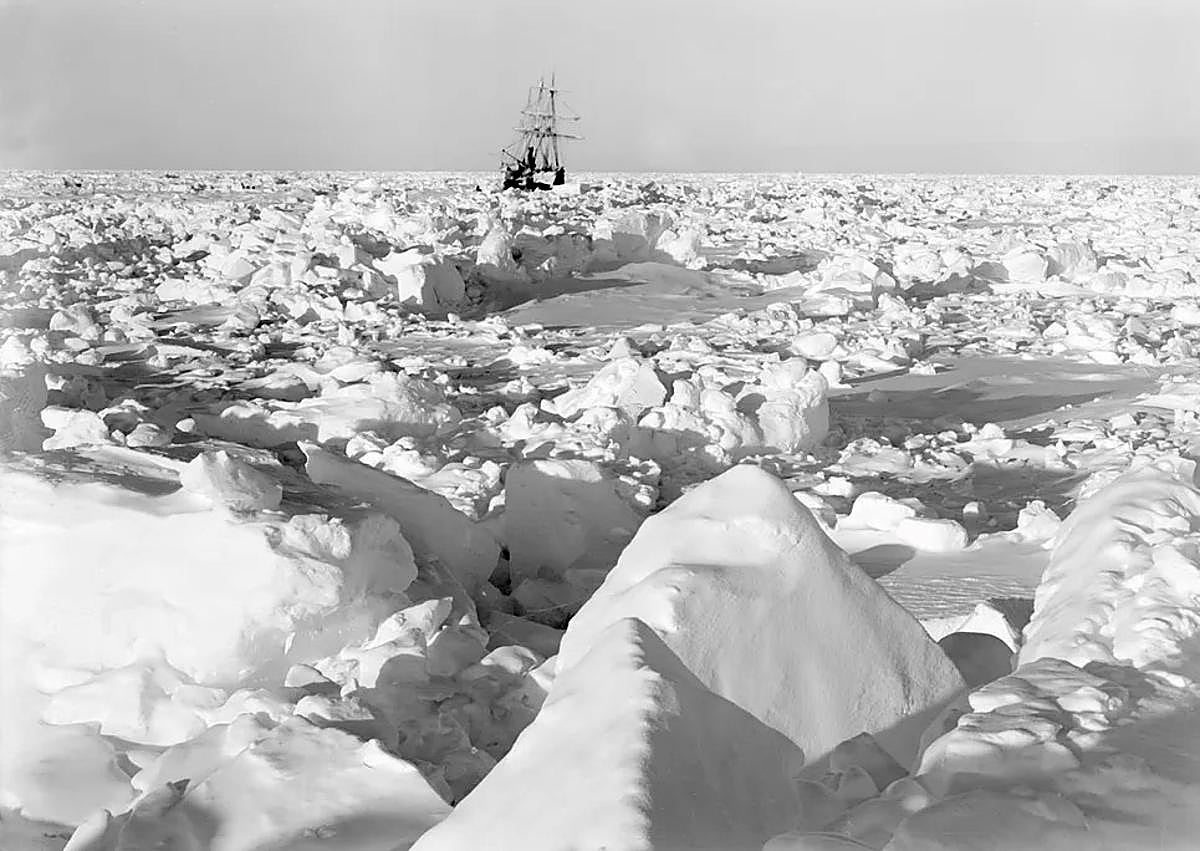 Imagen secundaria 1 - Las fotografías fueron captadas por el australiano Frank Hurley, embarcado en la expedición