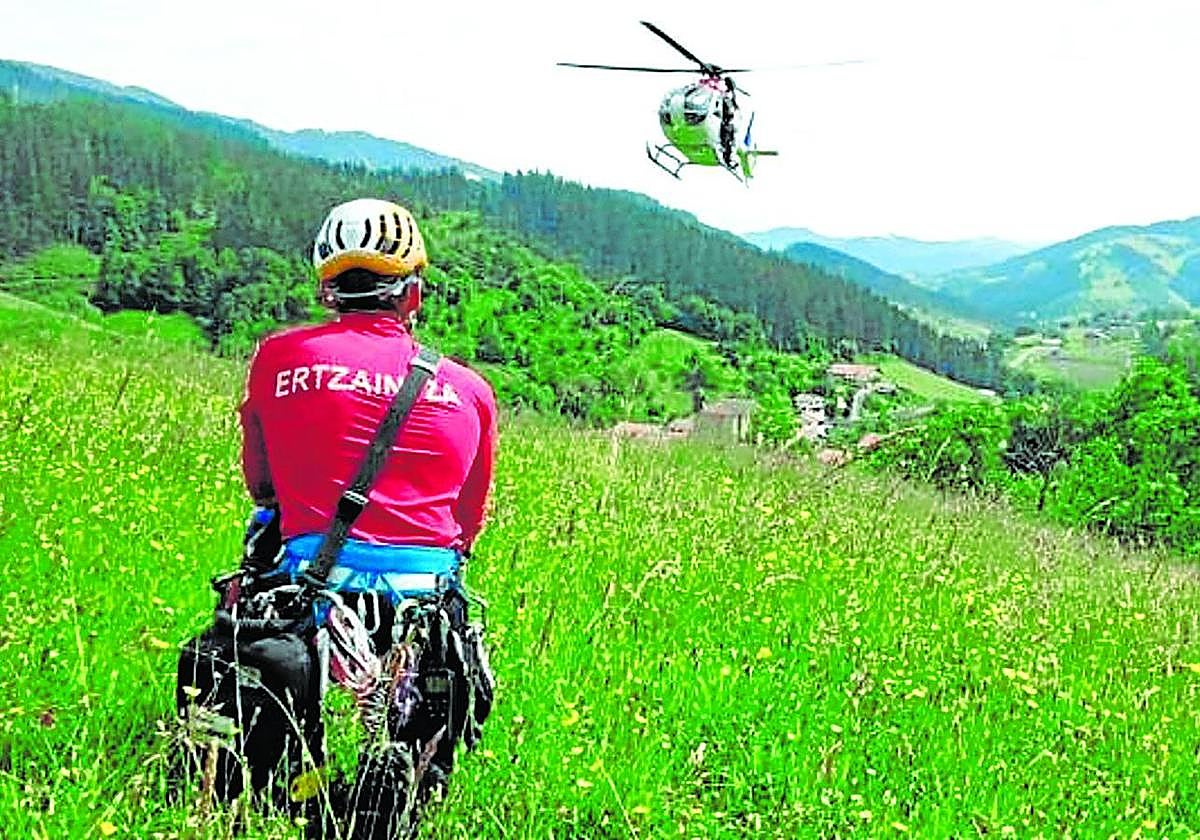 El periodo entre junio y septiembre es en el que más se disparan los rescates en montaña.