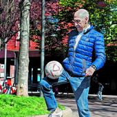Manolo Sarabia: «Vendería mi alma al diablo por volver a jugar»