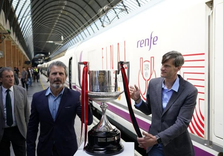 Rafa Alkorta y Leo Franco, en Sevilla