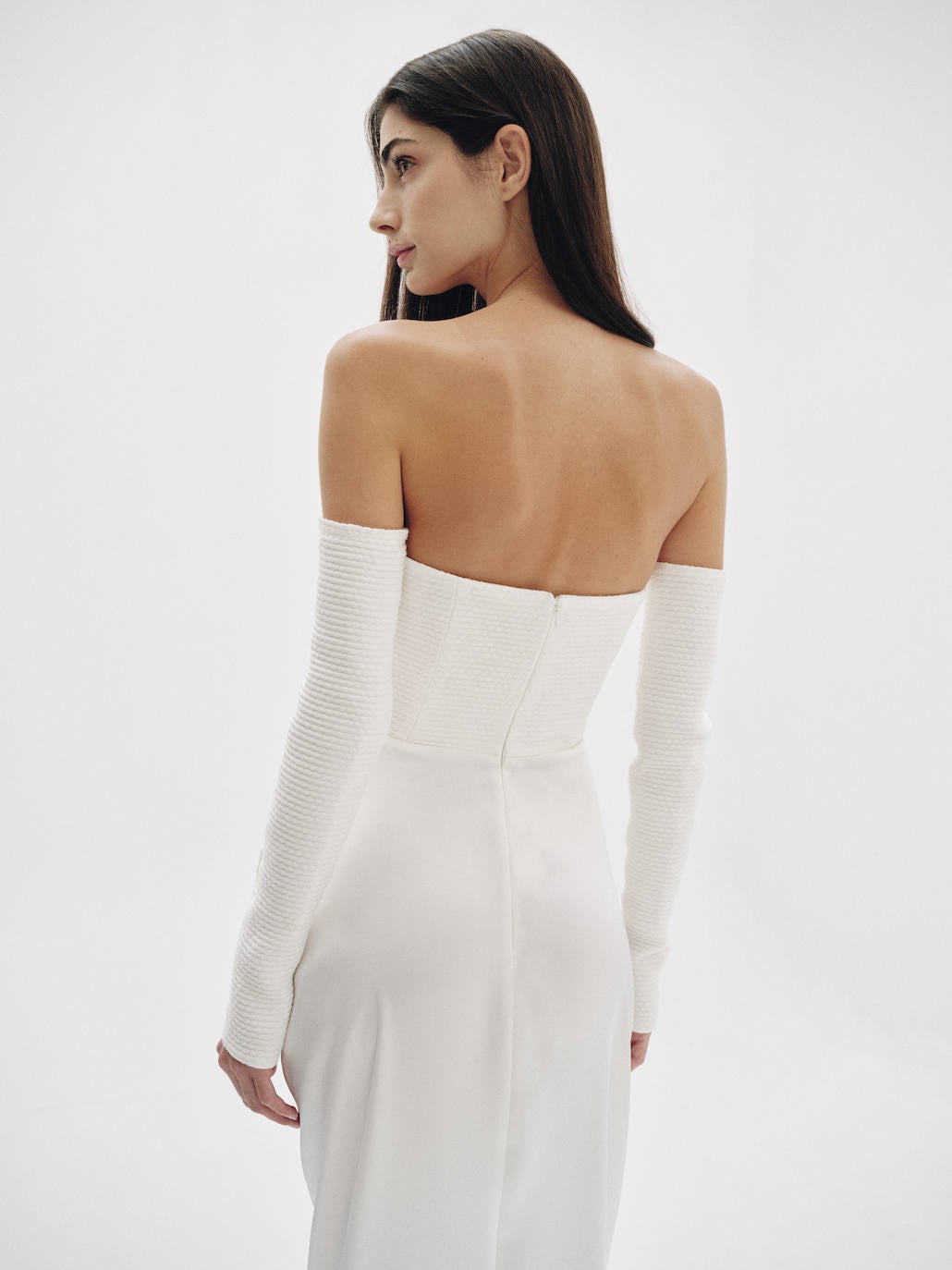 Las bilbaínas Sophie et Voilà deslumbran en Milán con vestidos de novia inspirados en la capital vizcaína