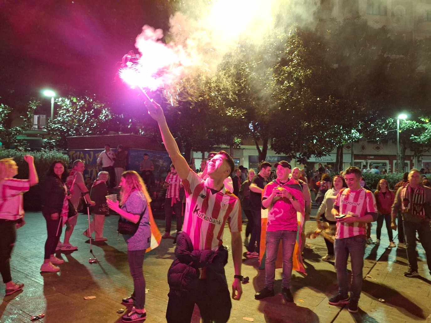 Bilbao y Bizkaia estallan de alegría con la Copa del Athletic