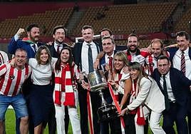 Uriarte, «orgulloso» del equipo y de la afición