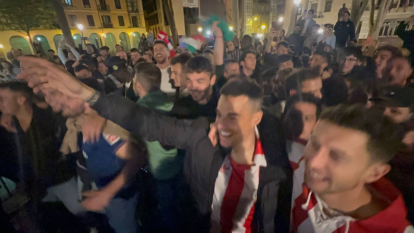 La fiesta de los jugadores del Athletic por el centro de Bilbao