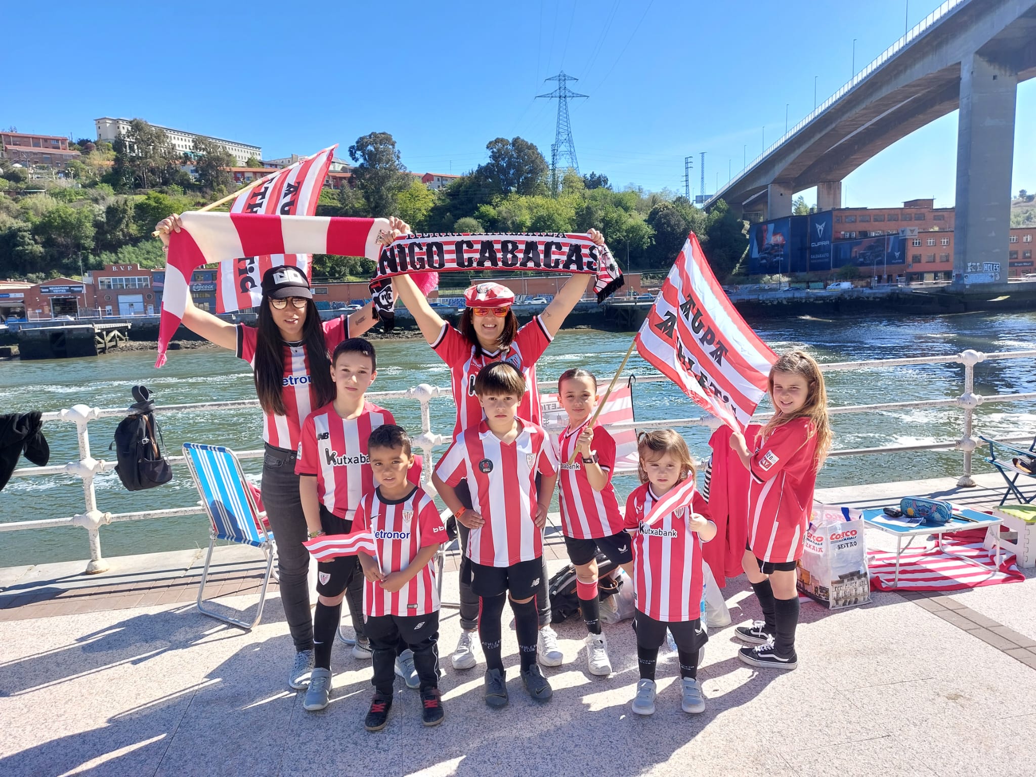 Barakaldo, fotos e información: «Tengo muchas ganas de ver pasar mi primera gabarra»