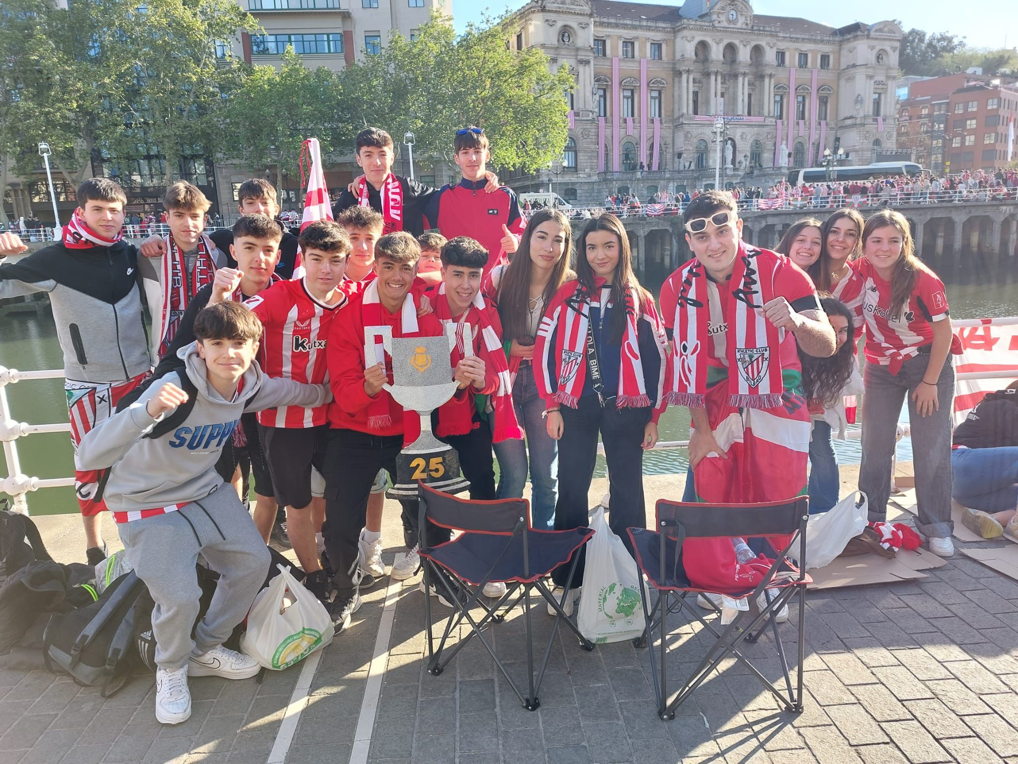 Las imágenes de la fiesta de la gabarra en Bilbao