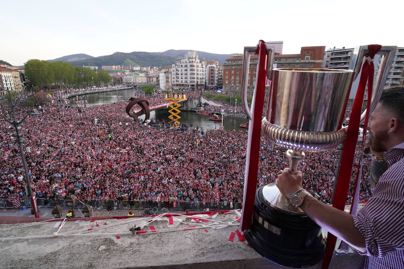 Fotos | Así ha sido el recibimiento en el Ayuntamiento