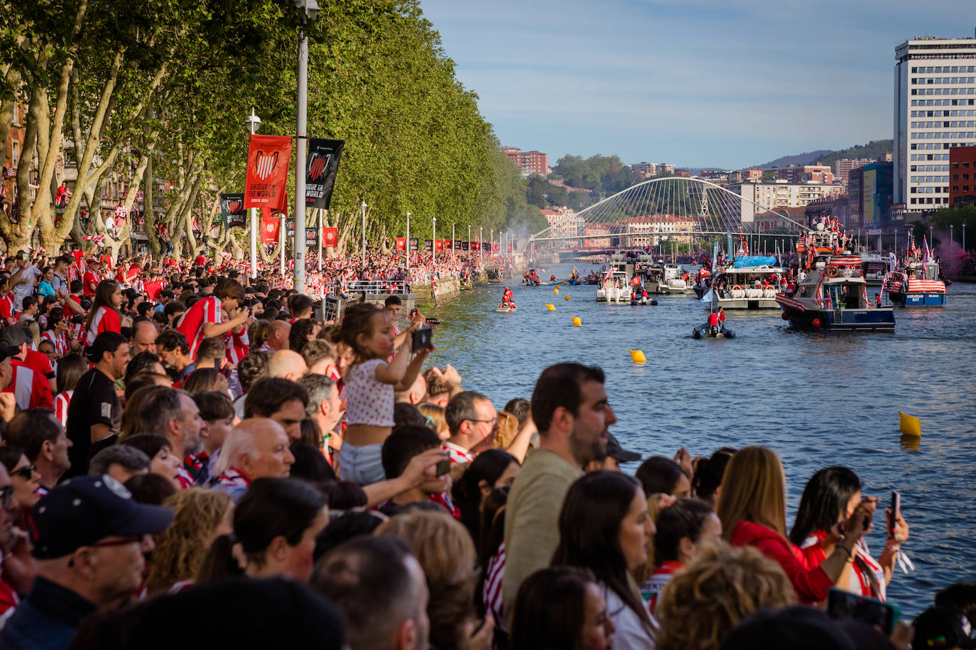 Las imágenes de la fiesta de la gabarra en Bilbao