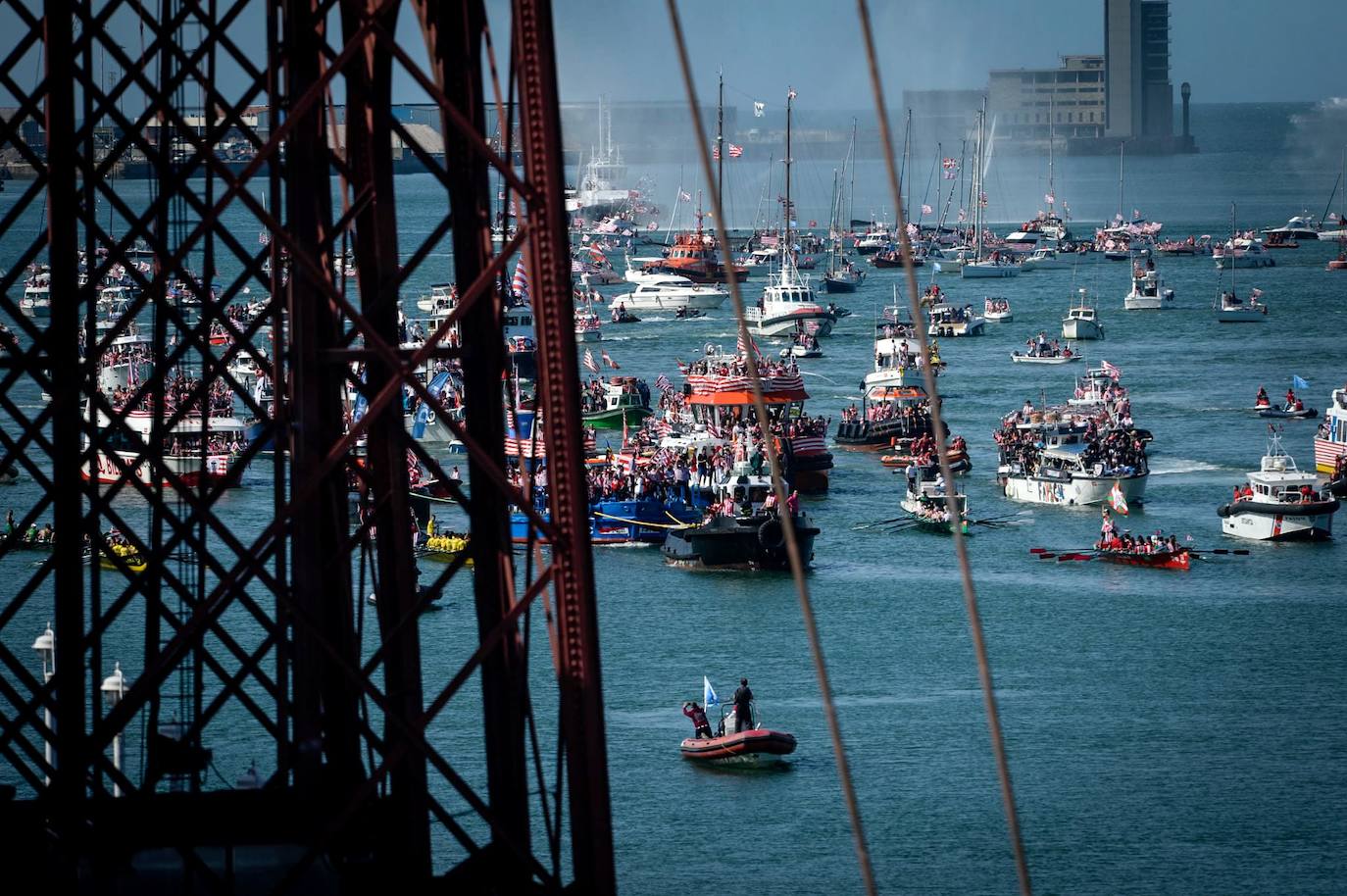 El recorrido de la gabarra foto a foto