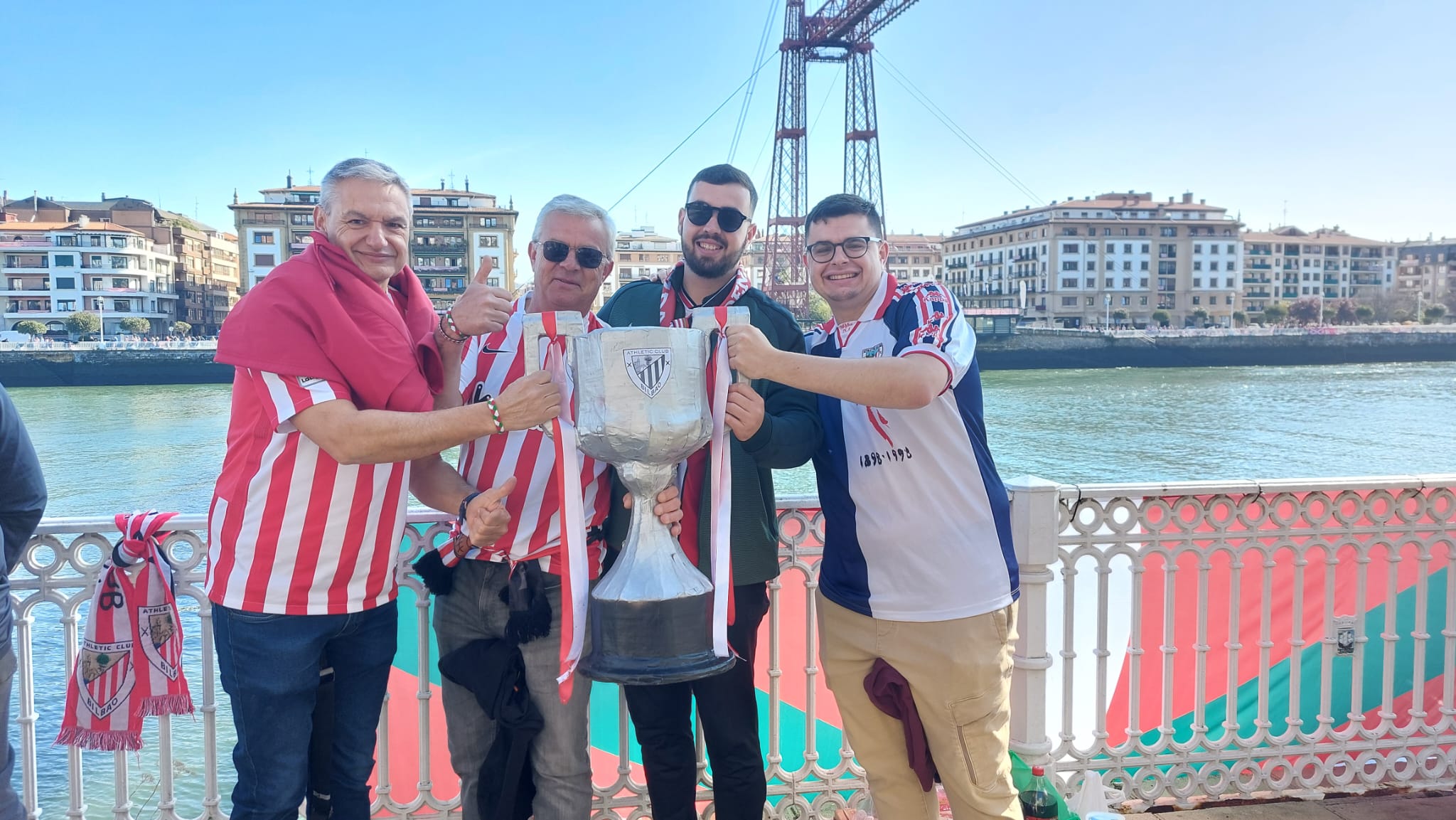 Portugalete dice adiós a la gabarra: «La copa del Rey es como la copa del mundo para Bilbao»